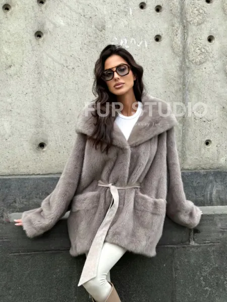 Шуба Oversize из меха цельной норки с капюшоном - фото 0