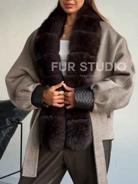 Пальто с мехом финского песца - фото 3