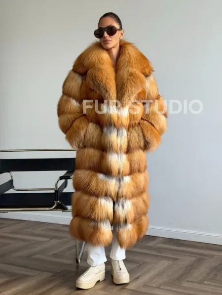 Шуба из меха огненной лисы - фото 7