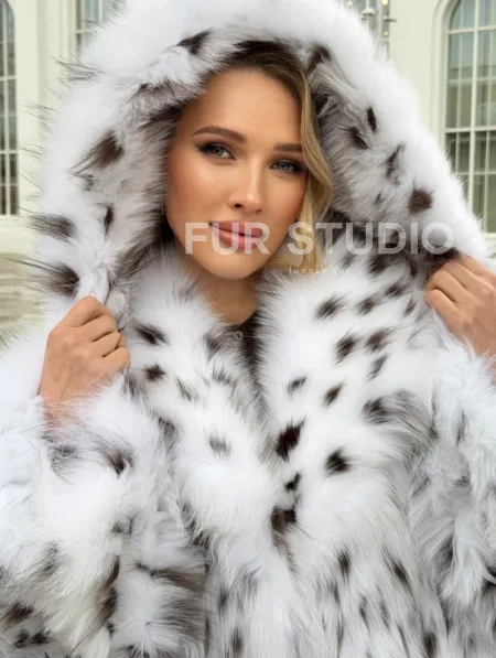 Шуба из лисьего меха под рысь с капюшоном - фото 4