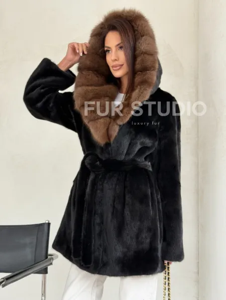 Черная шуба в роспуск с капюшоном соболь - фото 10