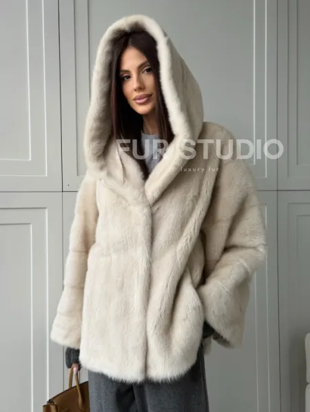 Норковый полушубок с капюшоном кобра - фото 13