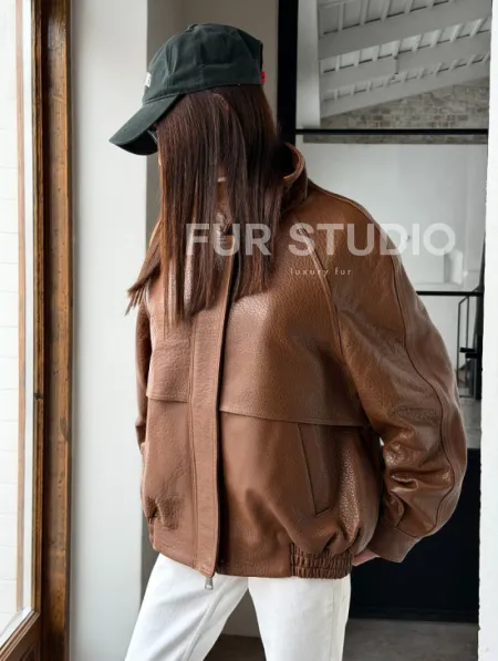 Стильная кожаная куртка - фото 13