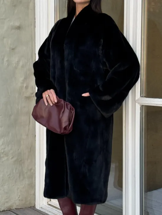 Элитная шуба из меха норки Luxury Fur Blackglama с V-образным воротником - фото 1