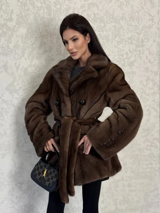 Шикарный норковый жакет с английским воротником и накладными карманами в цвете соболь - фото 10