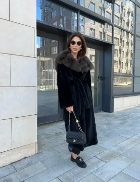 Норковая шуба с капюшоном из куницы -  BlackGlama - фото 7