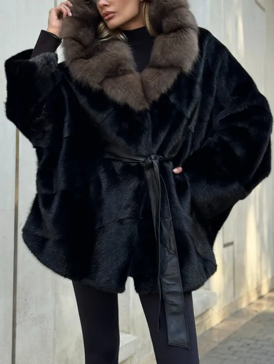 Черная норковая шуба летучая мышь с капюшоном из куницы - фото 1
