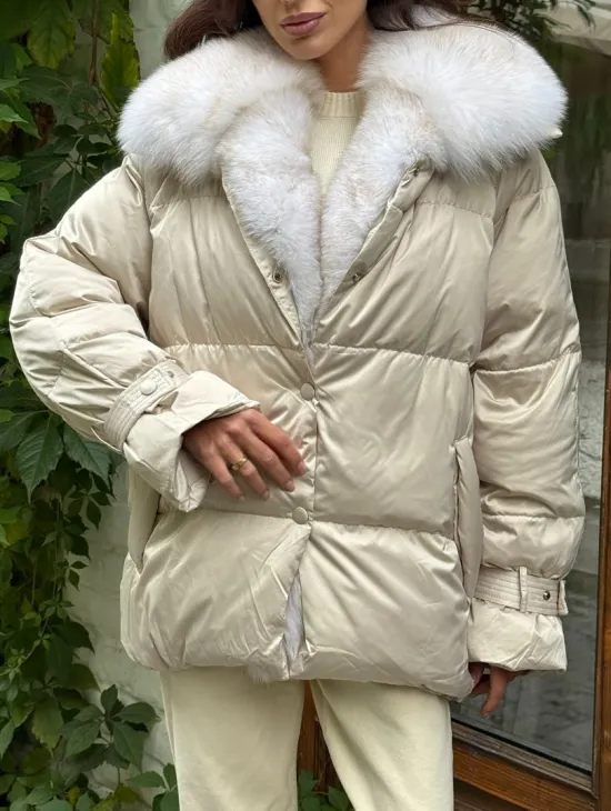 Женский пуховик с мехом песца - фото 2