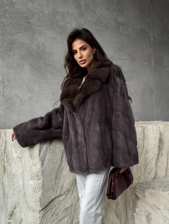 Норковый полушубок с воротником куница - фото 10