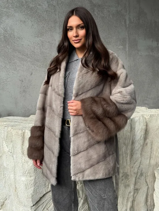 Норковое полупальто с меховыми манжетами из куницы - фото 5