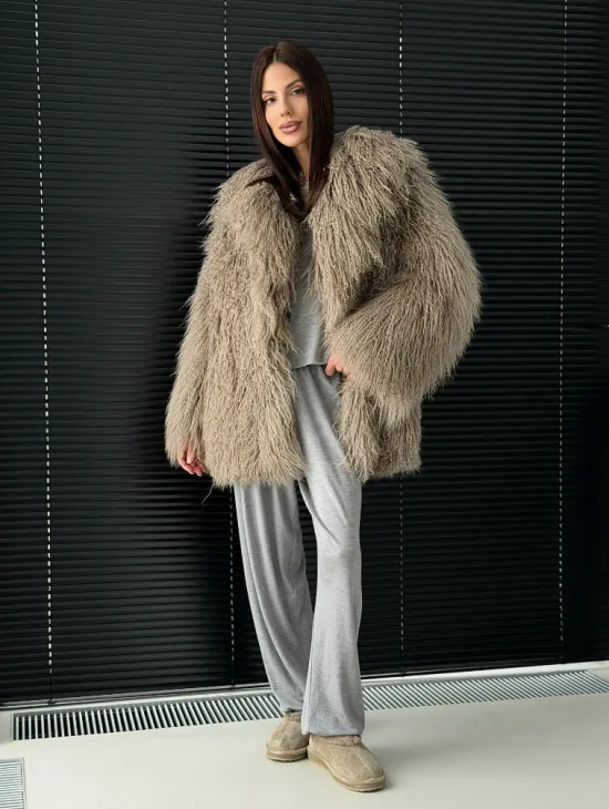 Полушубок из ламы - фото 7