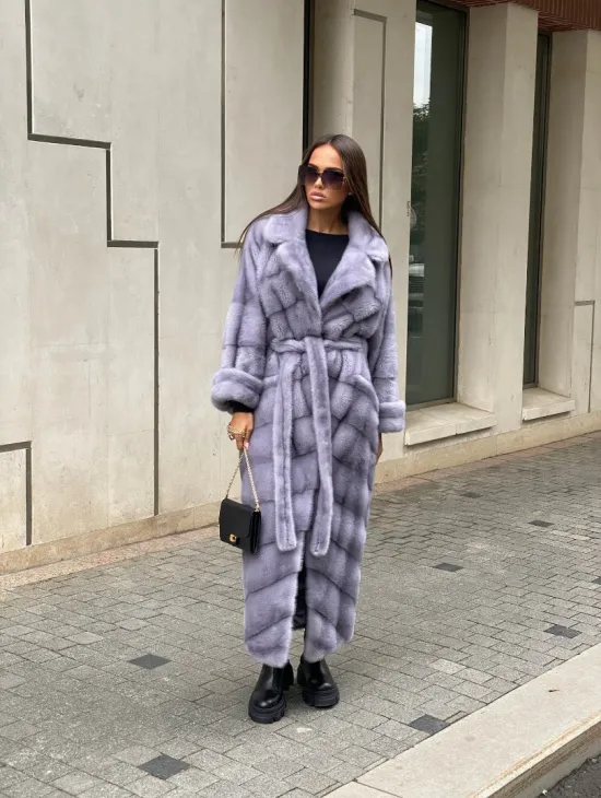 Удлиненная голубая норковая шуба с английским воротником - фото 1