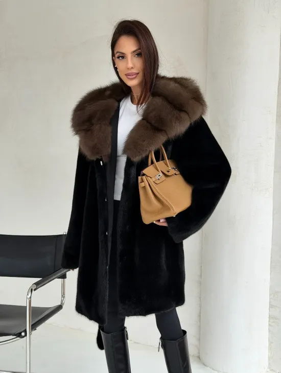 Черная норковая шуба средней длины - капюшон куница - фото 9
