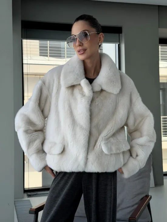 Модная женская норковая куртка - фото 11