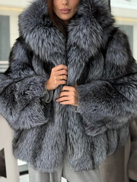 Полушубок из чернобурки с капюшоном - фото 3
