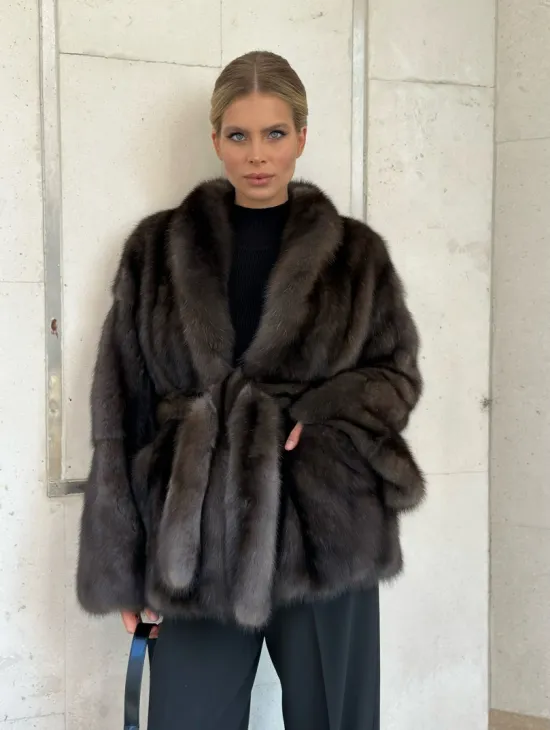 Стильный жакетик из соболя цвета dark седина 1/2 - фото 0