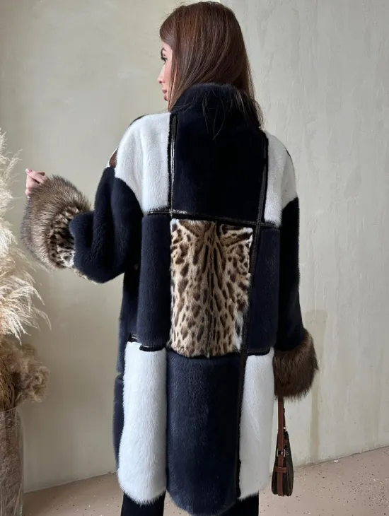 Комбинированная норковая шуба с мехом енота - фото 2